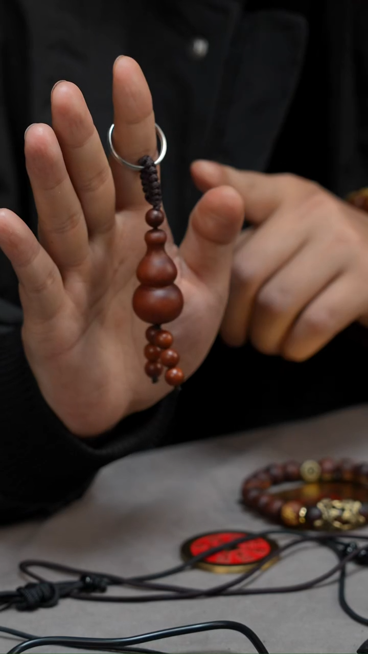 枣木捡****怜龙虎山官方直发-雷枣葫芦钥匙扣