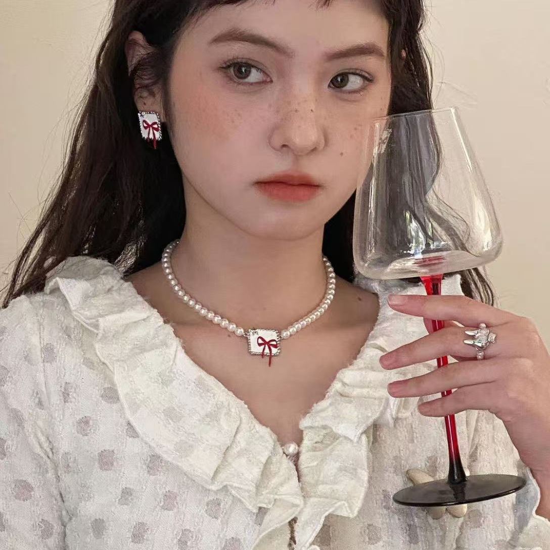 合金仿珍珠项链 八奶项链元气精美质感轻奢法式配饰小众甜美