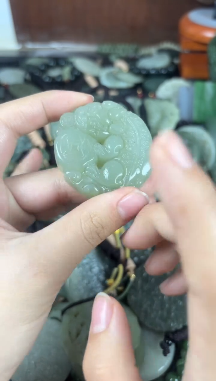 【闪购商品】和田玉颈饰未镶嵌1