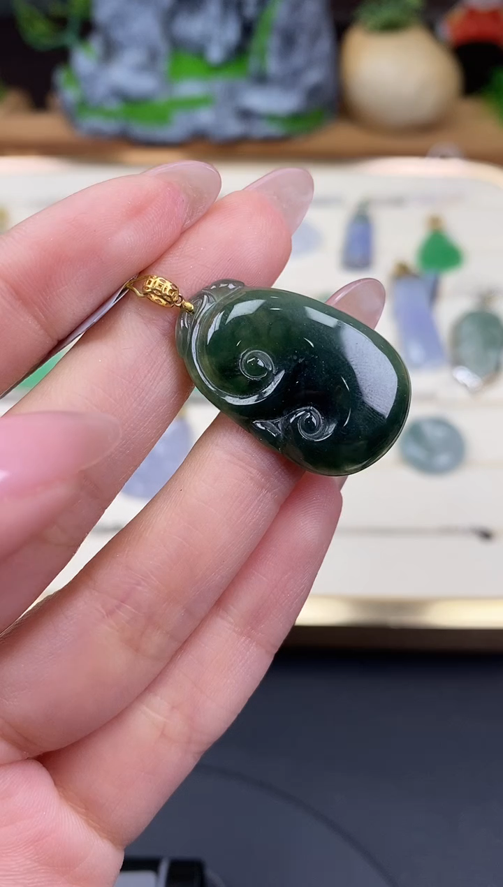 吊坠(不含链)18K金镶嵌翡翠如意18K金扣镶嵌@@CMT