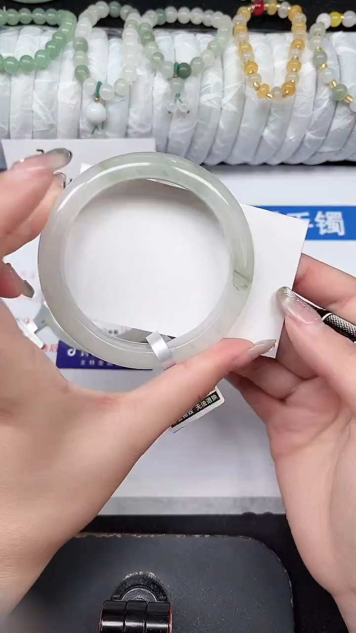 未镶嵌手镯石英质玉36-60/61