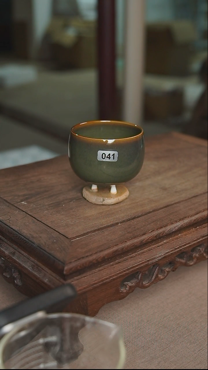 杯041号茶叶末洒金大龙旦杯一级