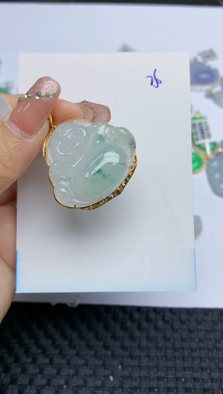 【闪购商品】翡翠颈饰18K金镶嵌天然A货翡翠 250