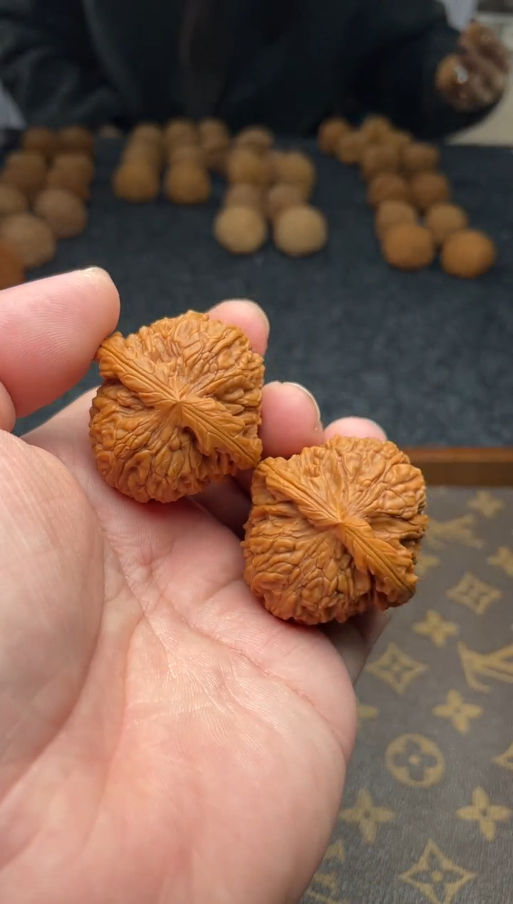 把件文玩核桃B2740尺南疆