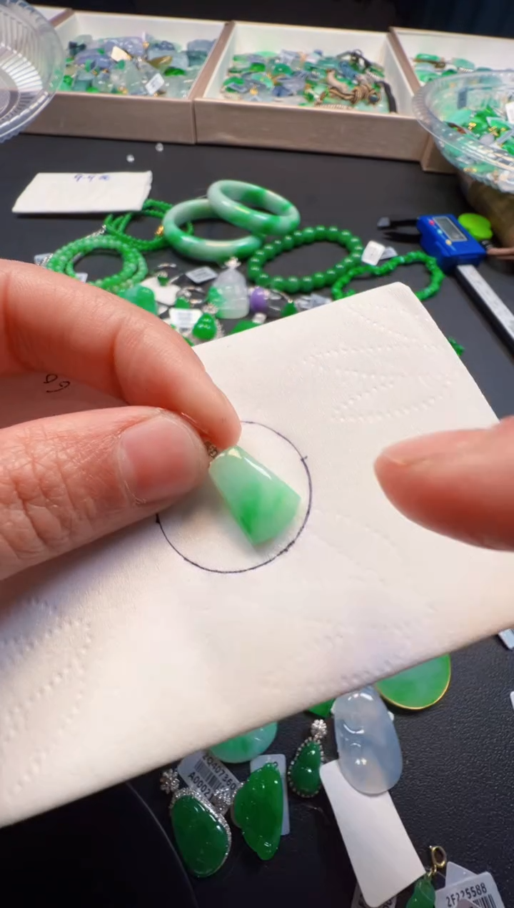 【闪购商品】定制翡翠18K金镶嵌68元