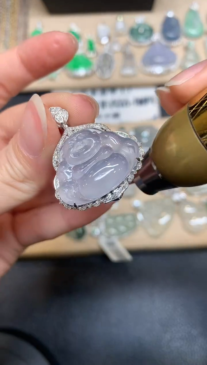 【闪购商品】翡翠颈饰18K金镶嵌佛公【无服务费