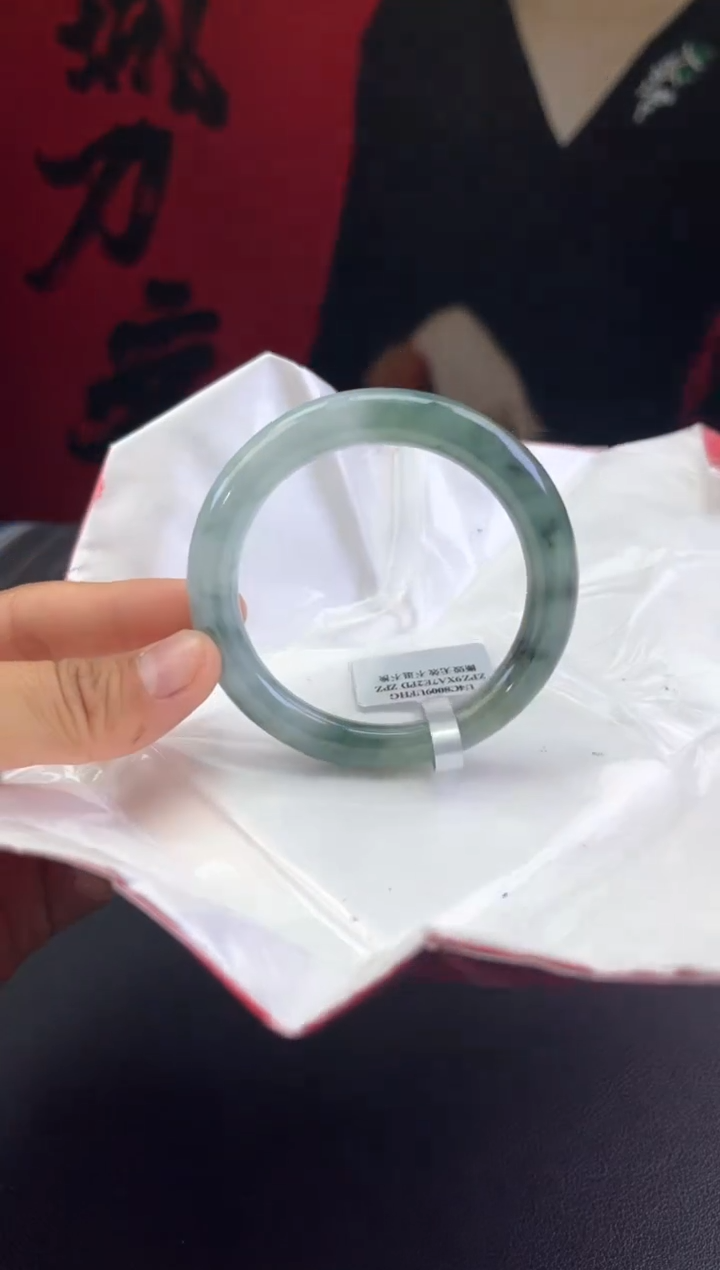 【闪购商品】翡翠手镯未镶嵌翡翠手镯1