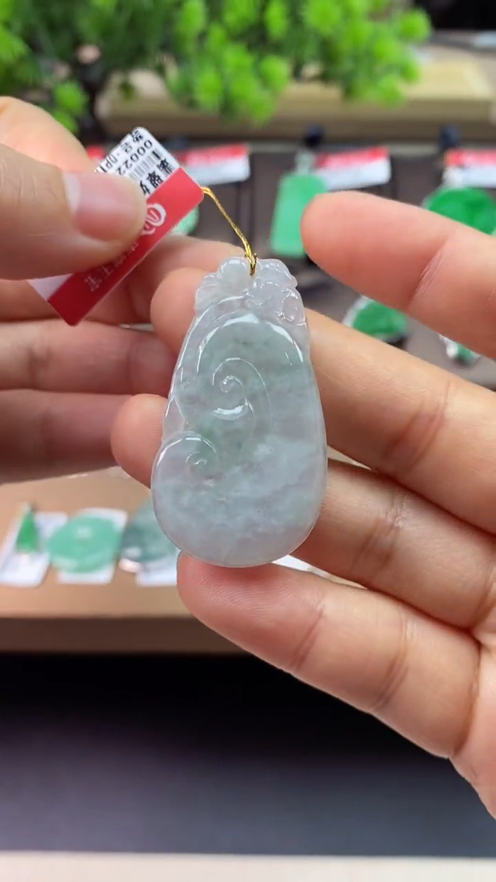 【闪购商品】翡翠颈饰未镶嵌如意