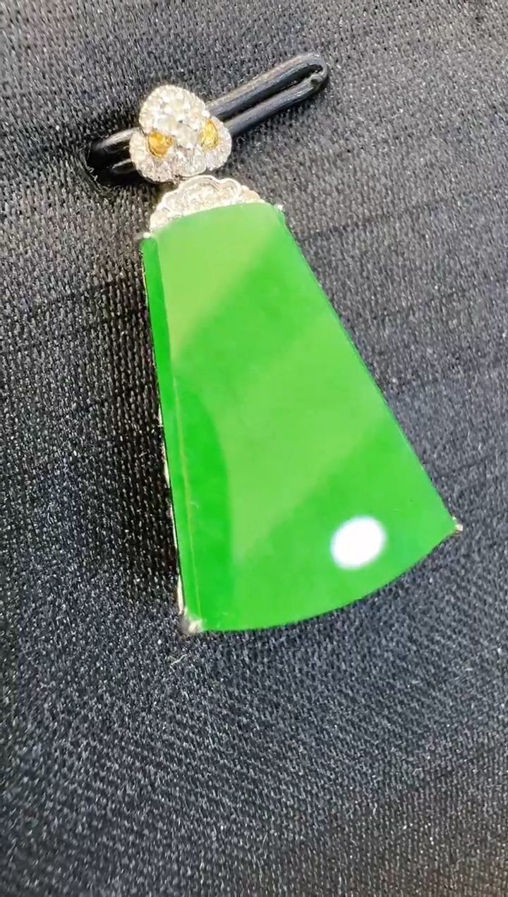 【闪购商品】翡翠吊坠(不含链)18K金镶嵌多样性团购发一件