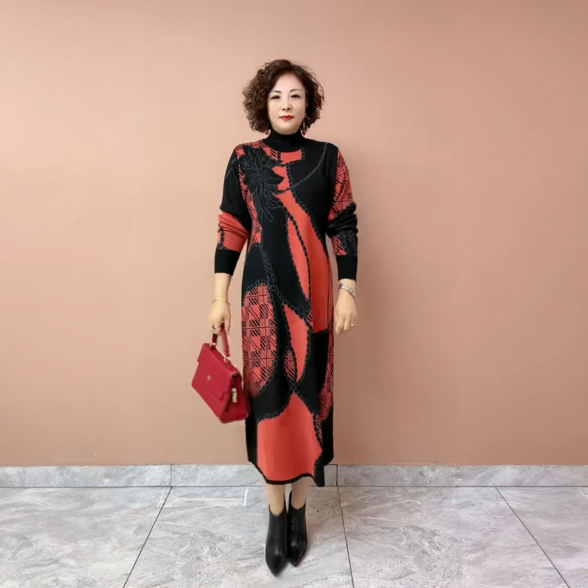 90110原版秋冬季时尚针织提花长袖长款V领百搭显瘦妈妈打底连衣裙