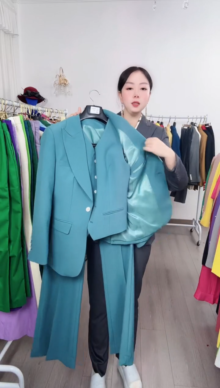 M码喇叭裤三件套（默认微瑕、不退不换）