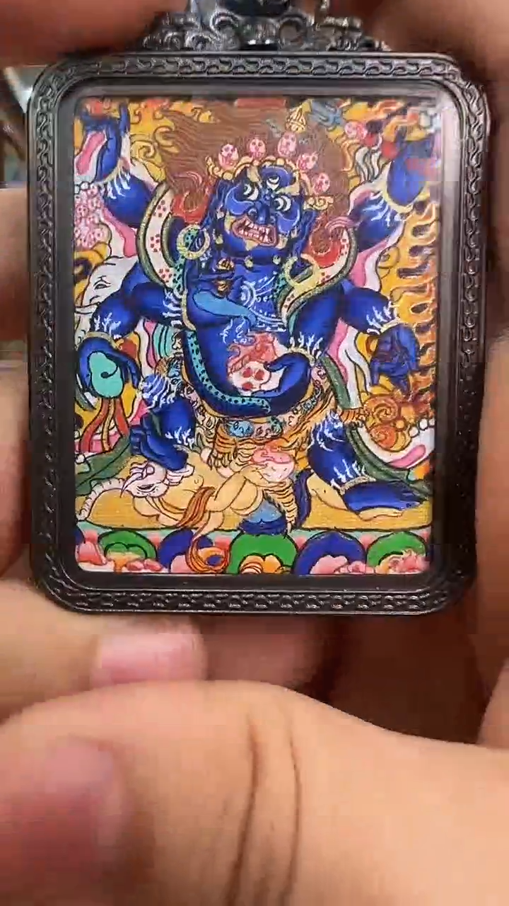 吊坠六臂大黑天-热贡纯手绘唐卡
