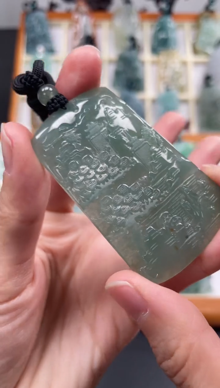 【闪购商品】翡翠颈饰未镶嵌山水