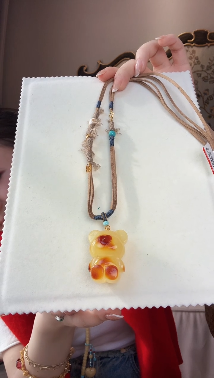 【闪购商品】蜜蜡颈饰未镶嵌蜜蜡熊皮绳吊坠