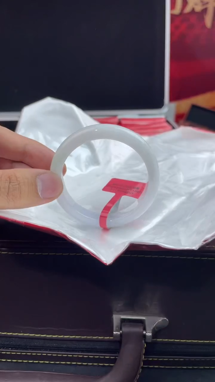 【闪购商品】翡翠手镯未镶嵌22翡翠手镯