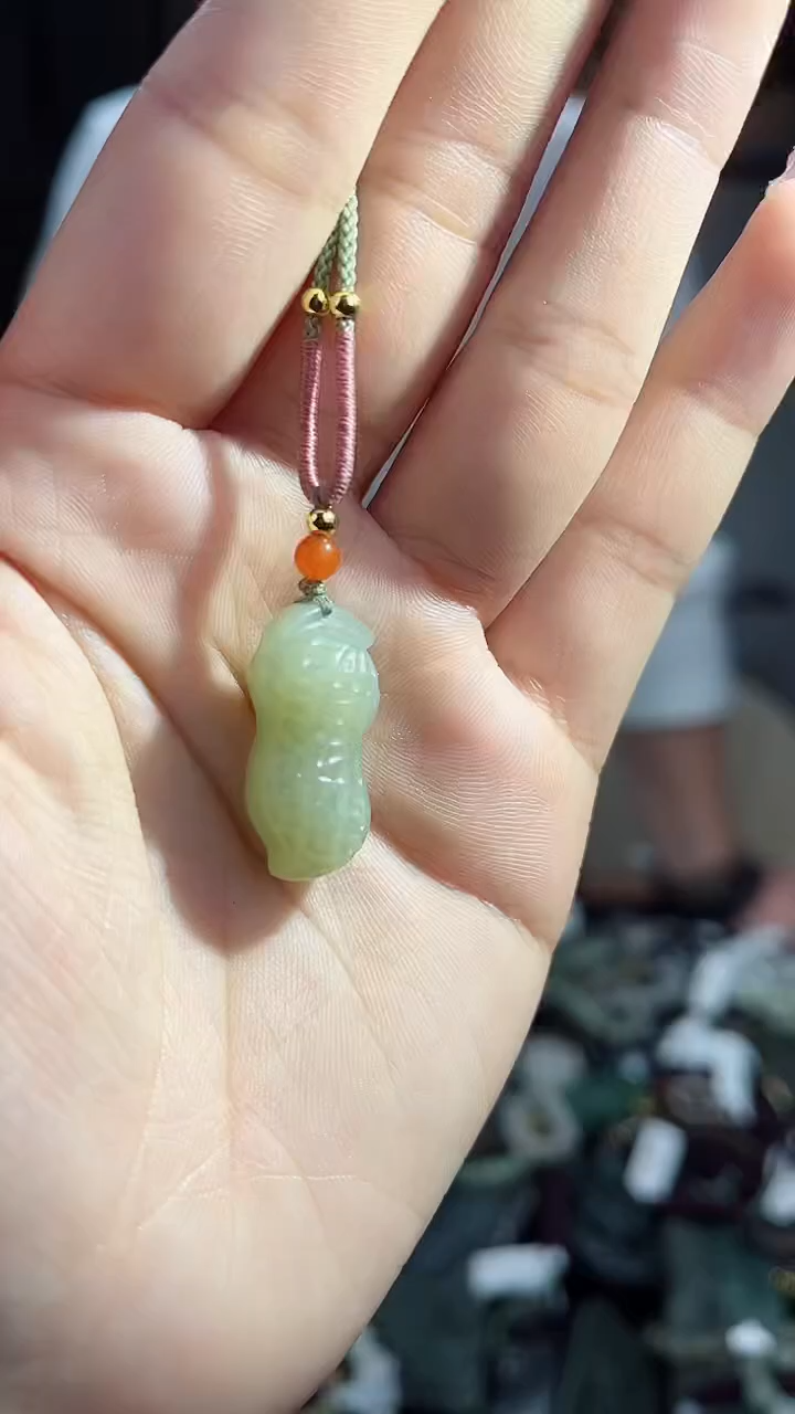 【闪购商品】和田玉（糖玉）颈饰未镶嵌多样性发货一物一拍