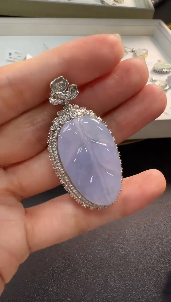 颈饰18K金镶嵌翡翠KXLIU1128-007