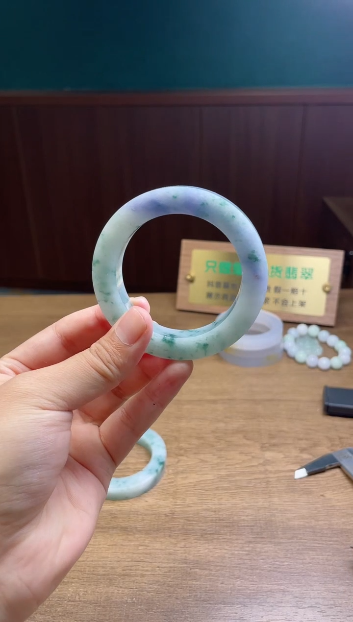 未镶嵌手镯定制翡翠红****ud 