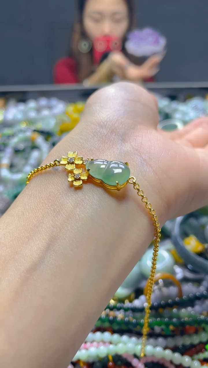 颈饰未镶嵌翡翠/Z/翡翠A货，一件也是批发价