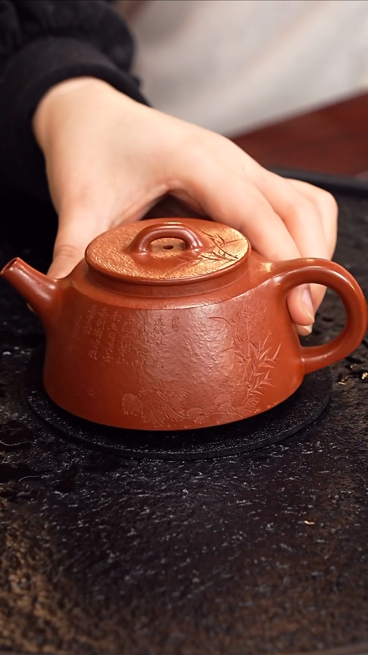 茶壶紫砂惠慧  鱼罩36 朱泥 200毫升 沈建军