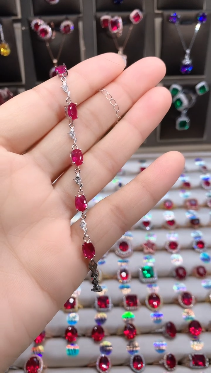 【闪购商品】红宝石手链银S925镶嵌银色