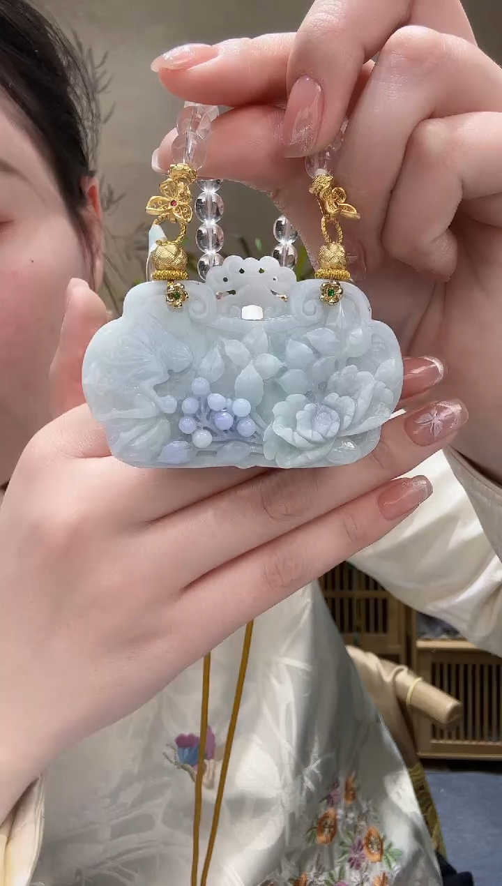 【闪购商品】翡翠颈饰未镶嵌吊坠