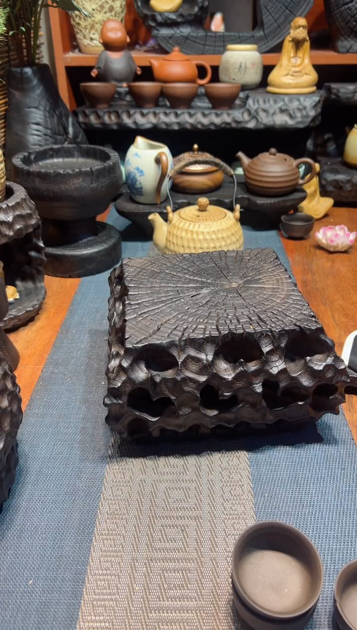 【闪购商品】香樟木木雕一物一拍