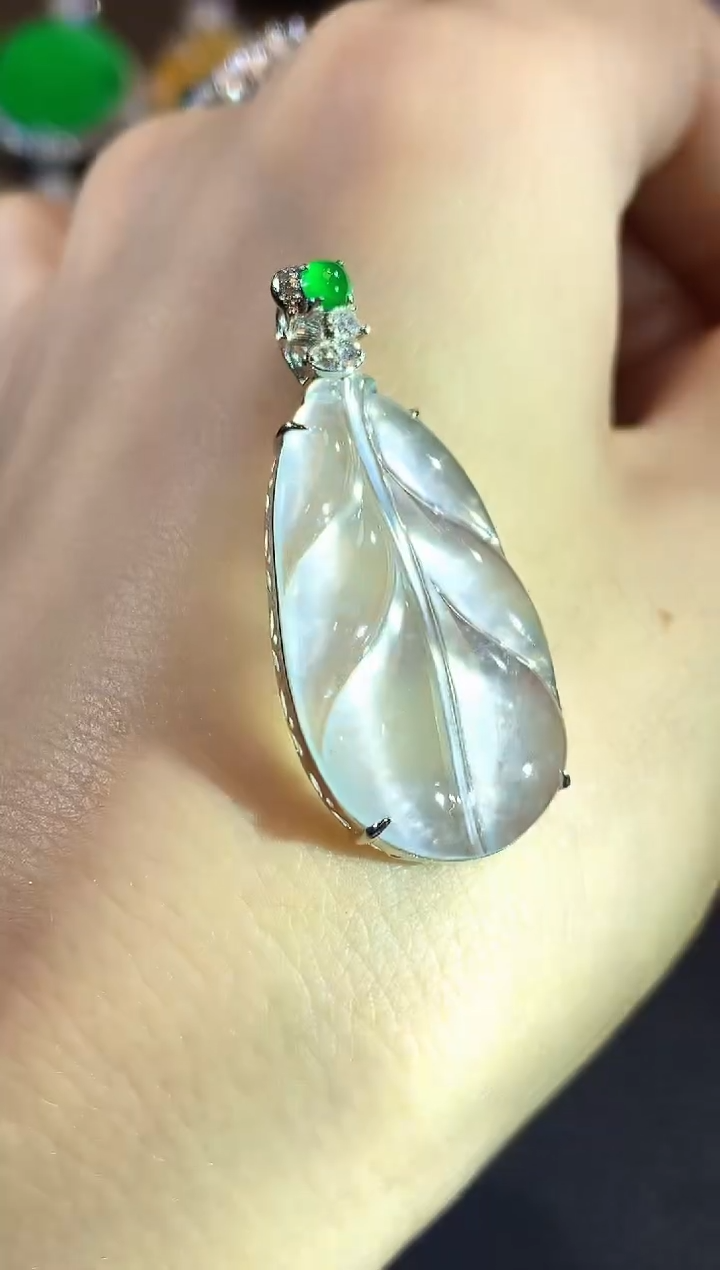 吊坠(不含链)18K金镶嵌翡翠d27