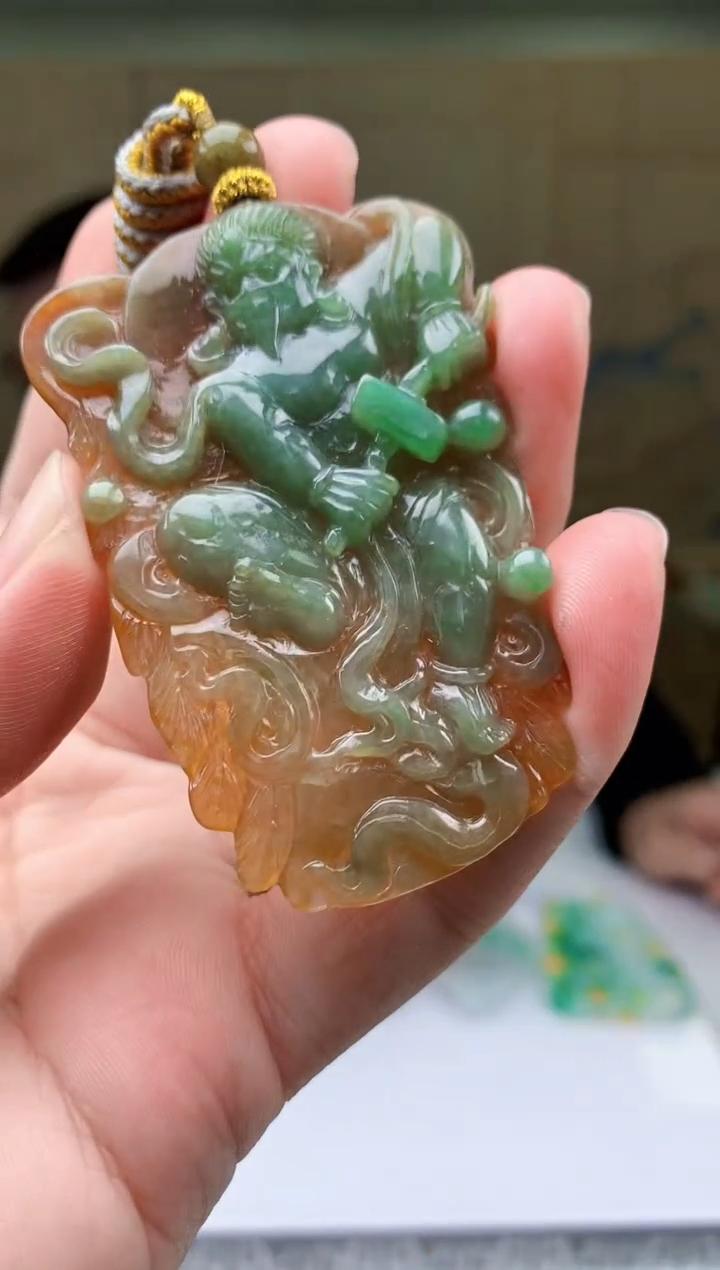 【闪购商品】定制翡翠未镶嵌5152bb-毛货挂件