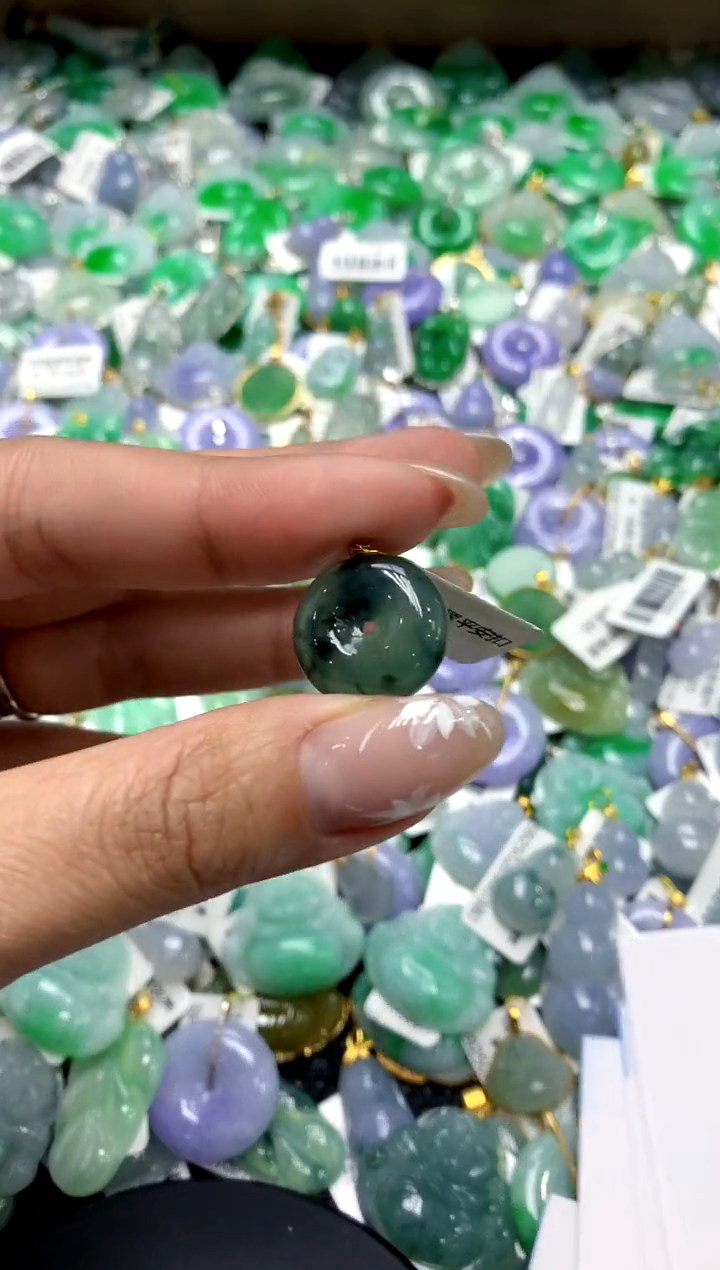 【闪购商品】翡翠颈饰18K金镶嵌1111111111111111