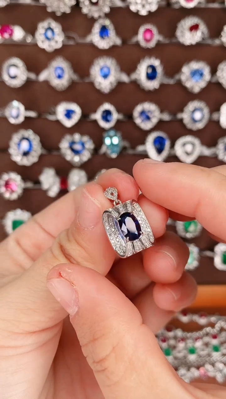 【闪购商品】蓝宝石18K金吊坠18K金镶嵌1.38克拉