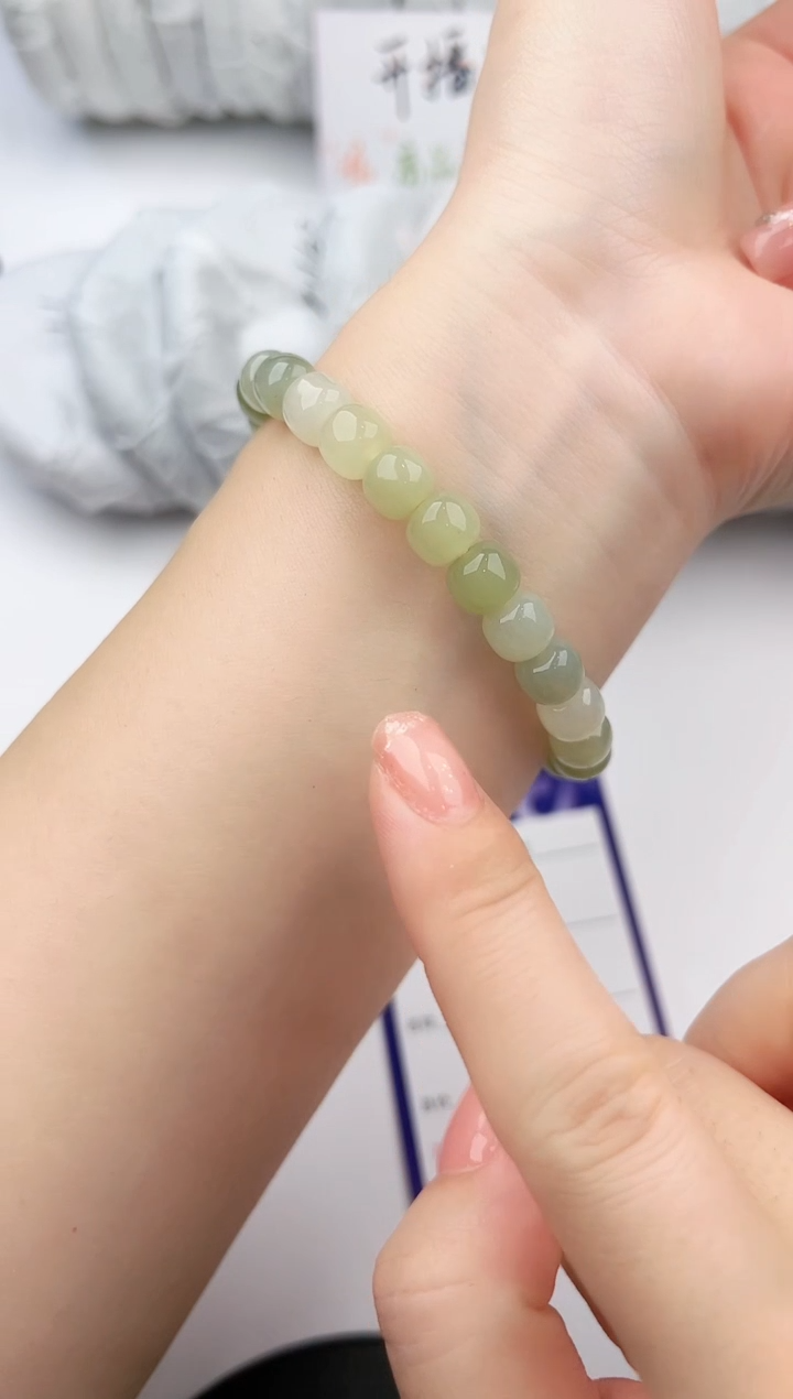 手链未镶嵌和田玉1颜色微差无瑕疵