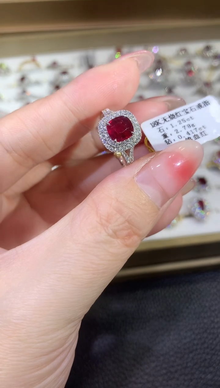 【闪购商品】红宝石戒指18K金镶嵌W28