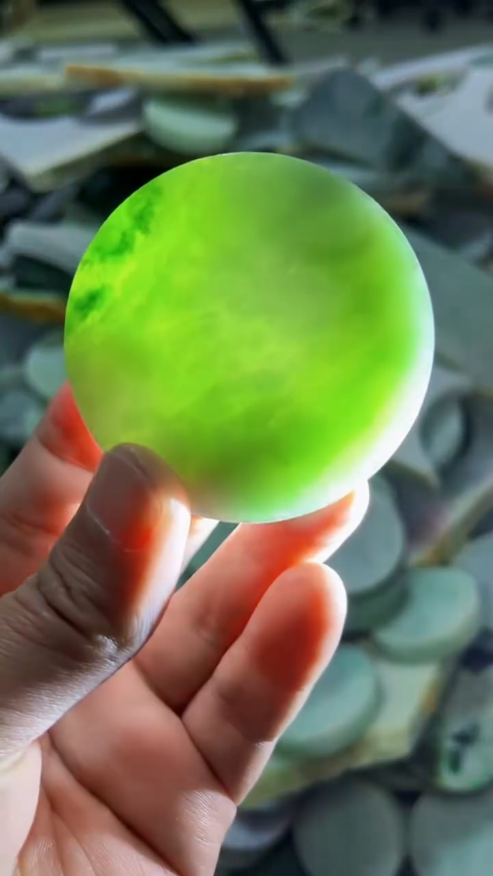 【闪购商品】翡翠挂件未镶嵌A货康壹087