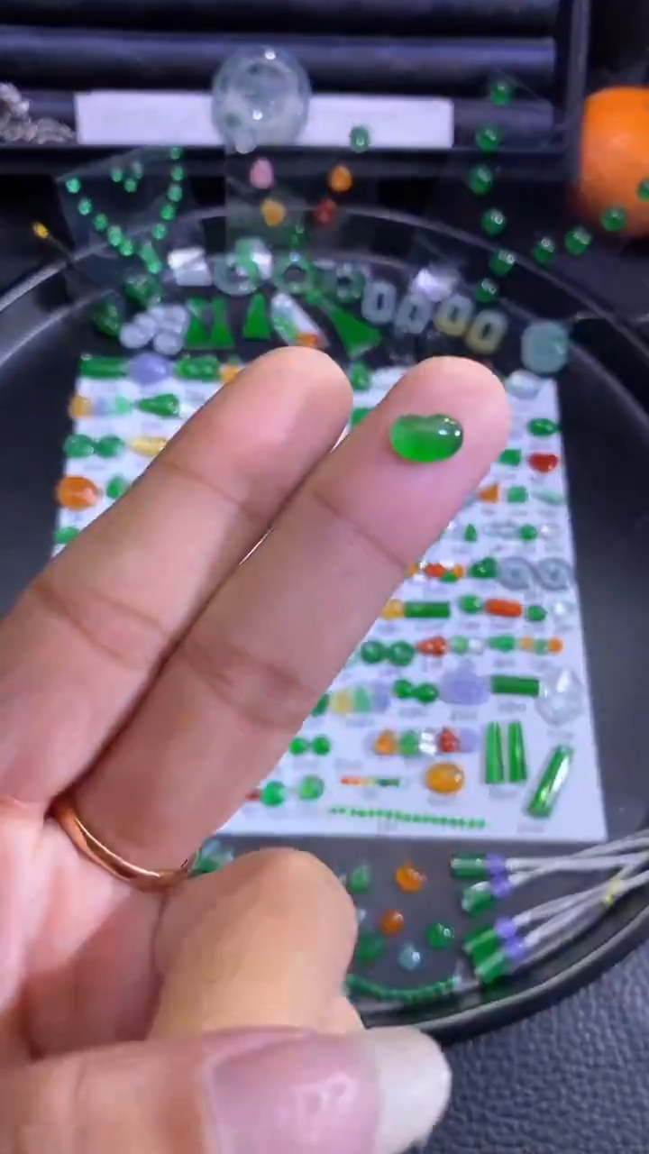 未镶嵌挂件翡翠爱心