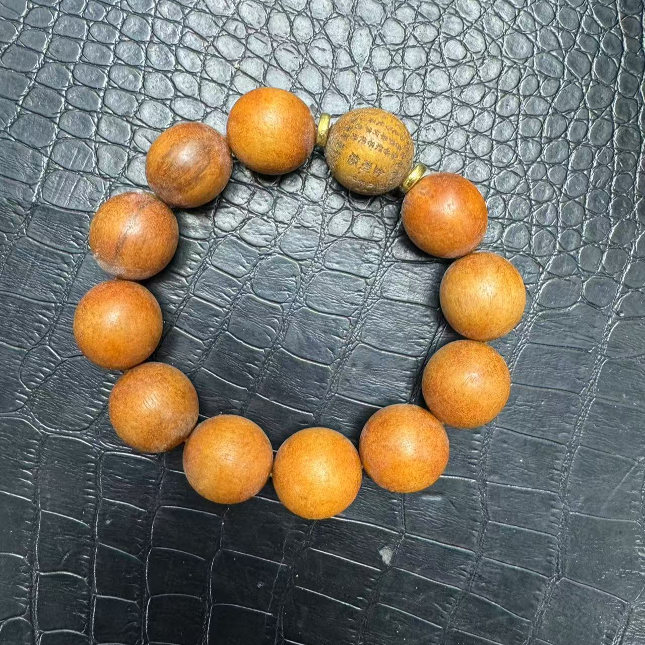 A224越南文玩手串20mm