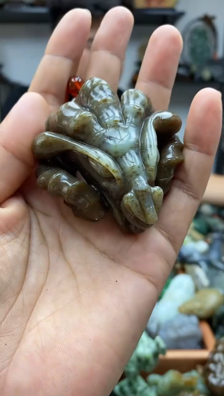 和田玉未镶嵌把件1