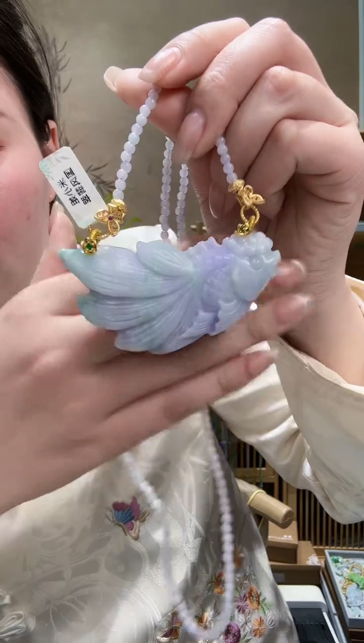 【闪购商品】翡翠颈饰未镶嵌吊坠