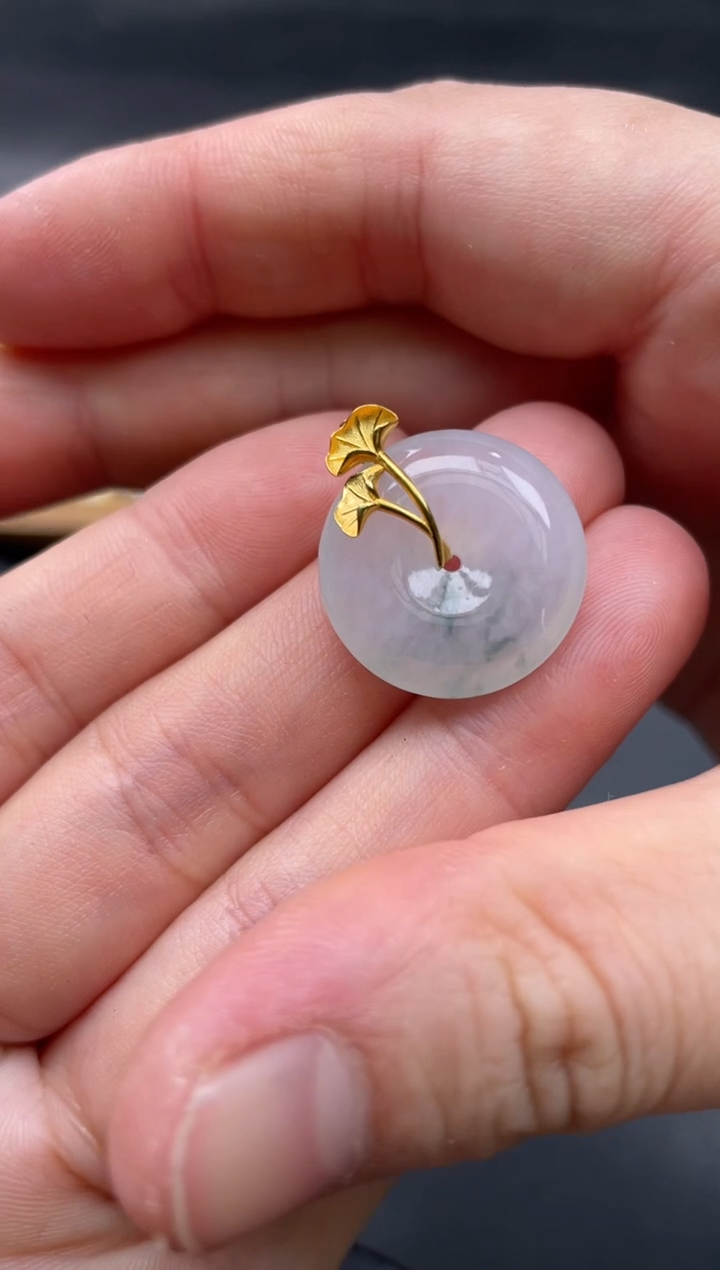 【闪购商品】翡翠颈饰18K金镶嵌132.........