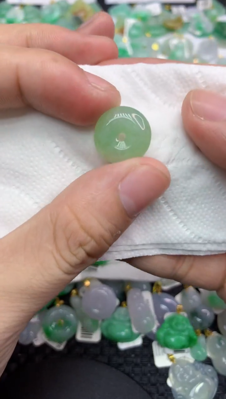 翡翠未镶嵌颈饰111111111