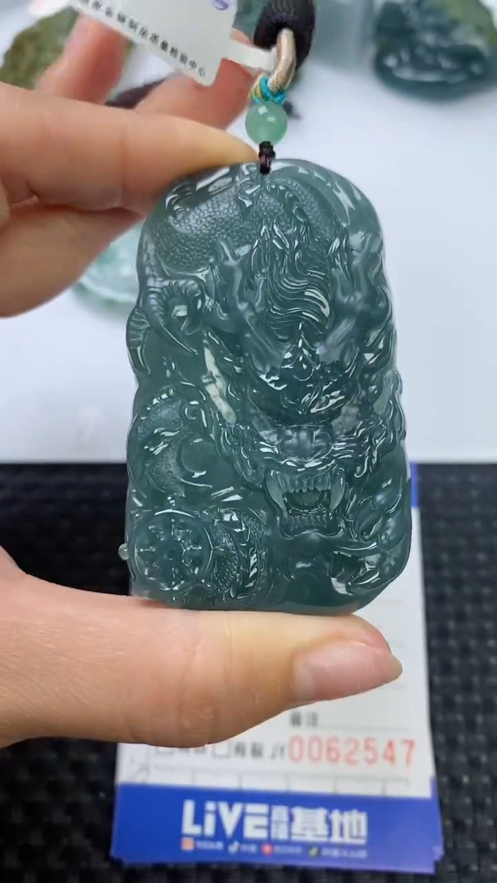 【闪购商品】翡翠颈饰未镶嵌111111111111111111