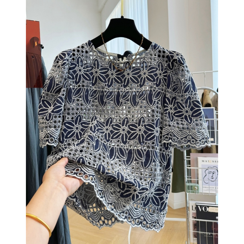 P955高级感别致镂空刺绣蕾丝衫女夏季短袖小衫法式气质轻奢上衣