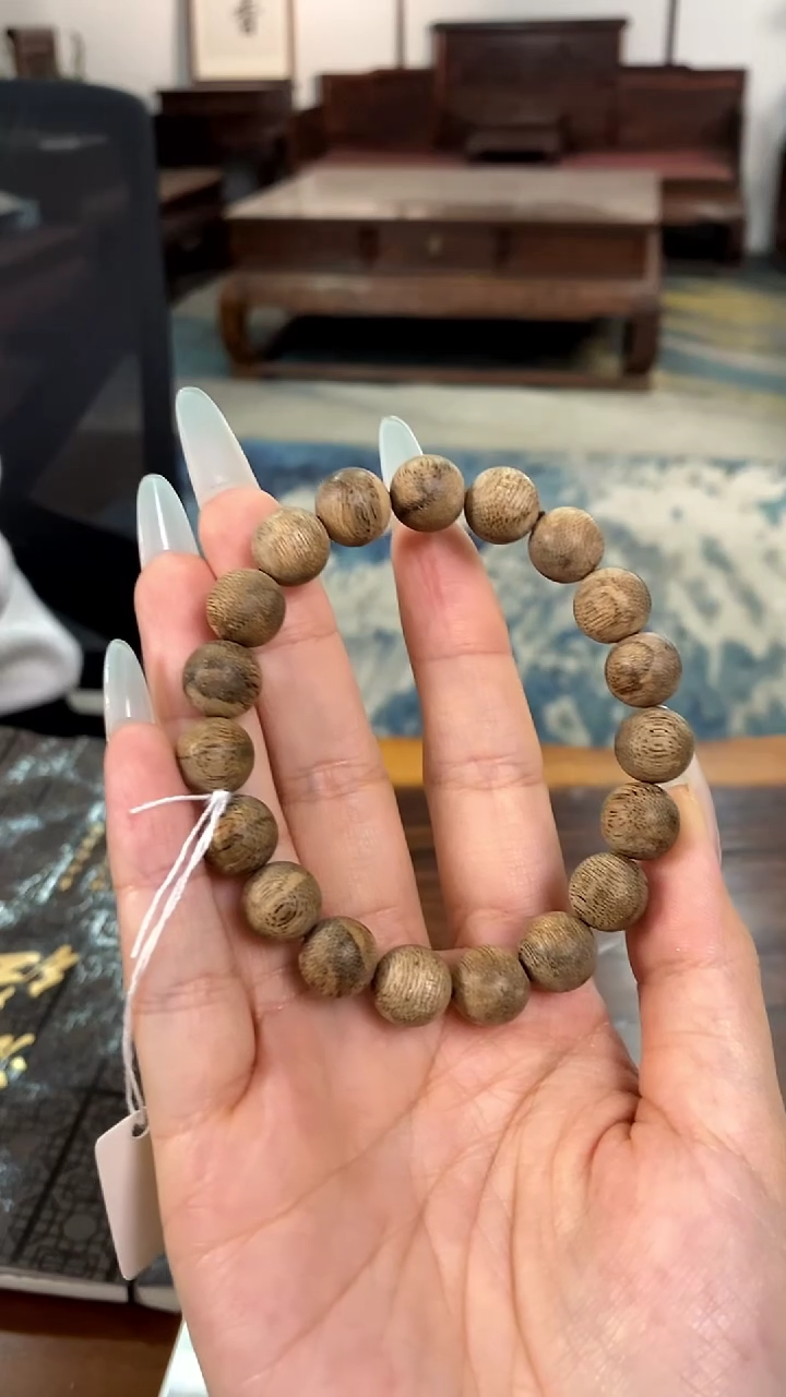 手串沉香菩萨棋1.0圆珠单圈 ny117