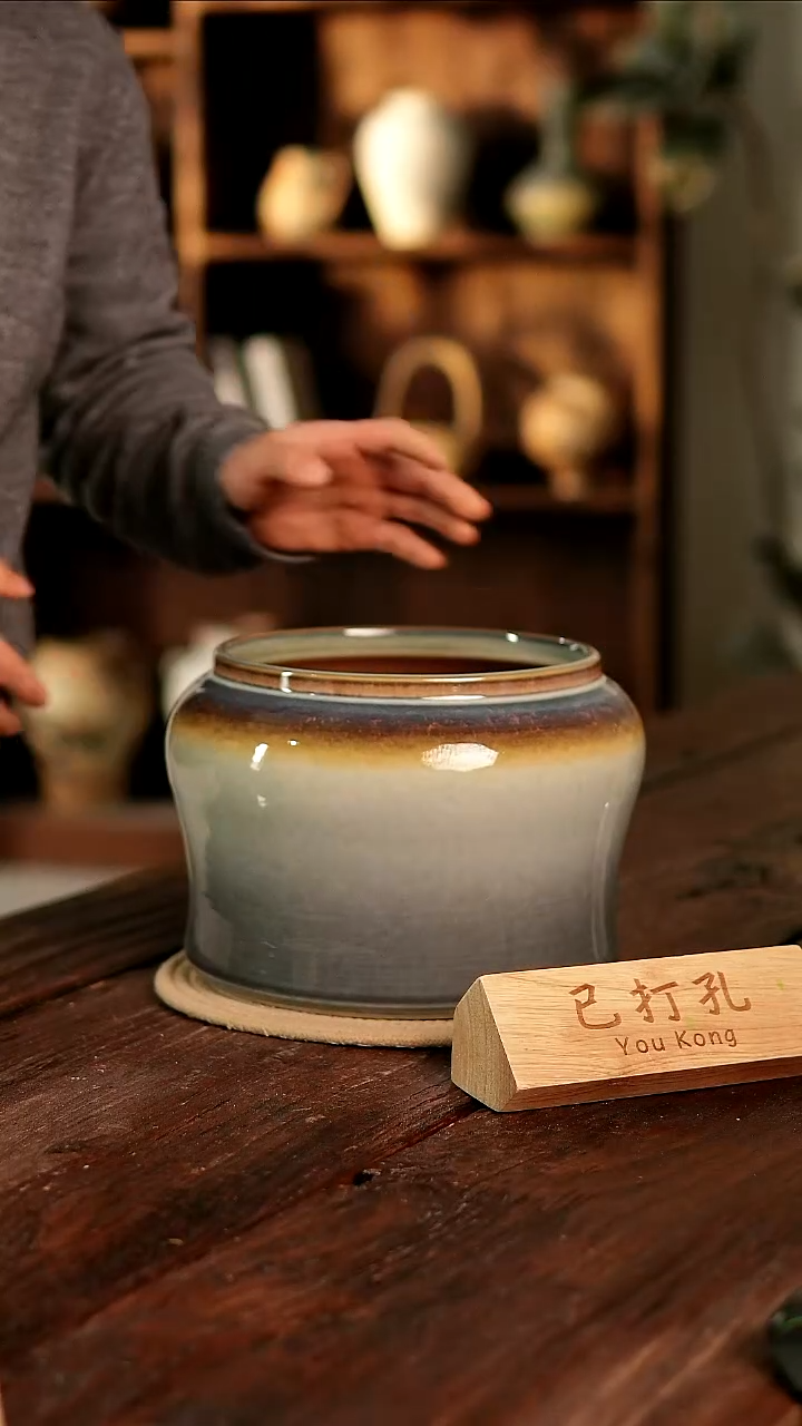 摆件25-194高18口18误差2已打孔