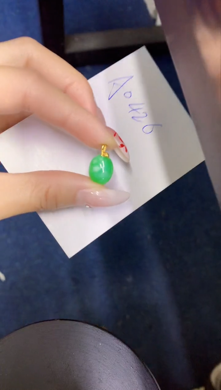 【闪购商品】翡翠颈饰18K金镶嵌0000000000