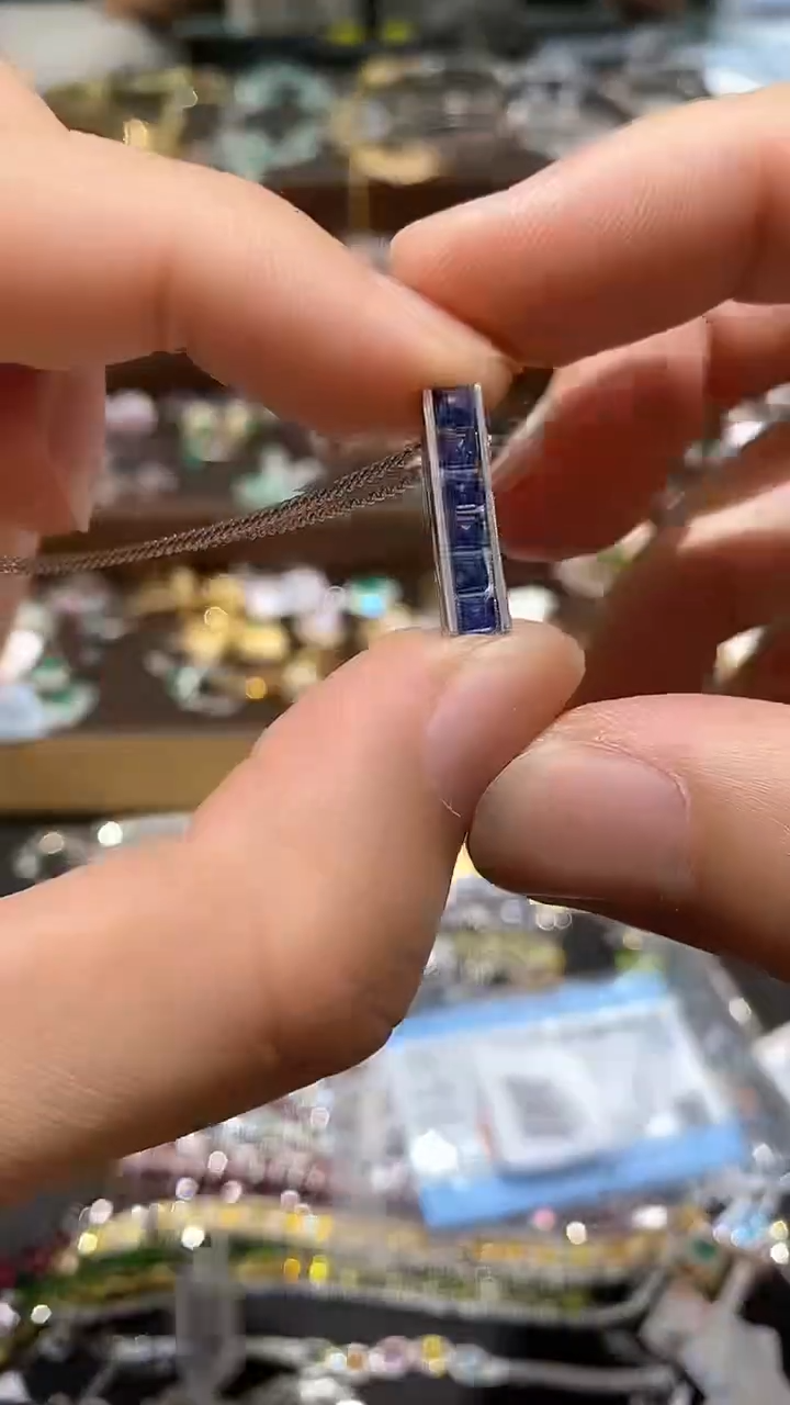 【闪购商品】蓝宝石颈饰银S925镶嵌吊坠