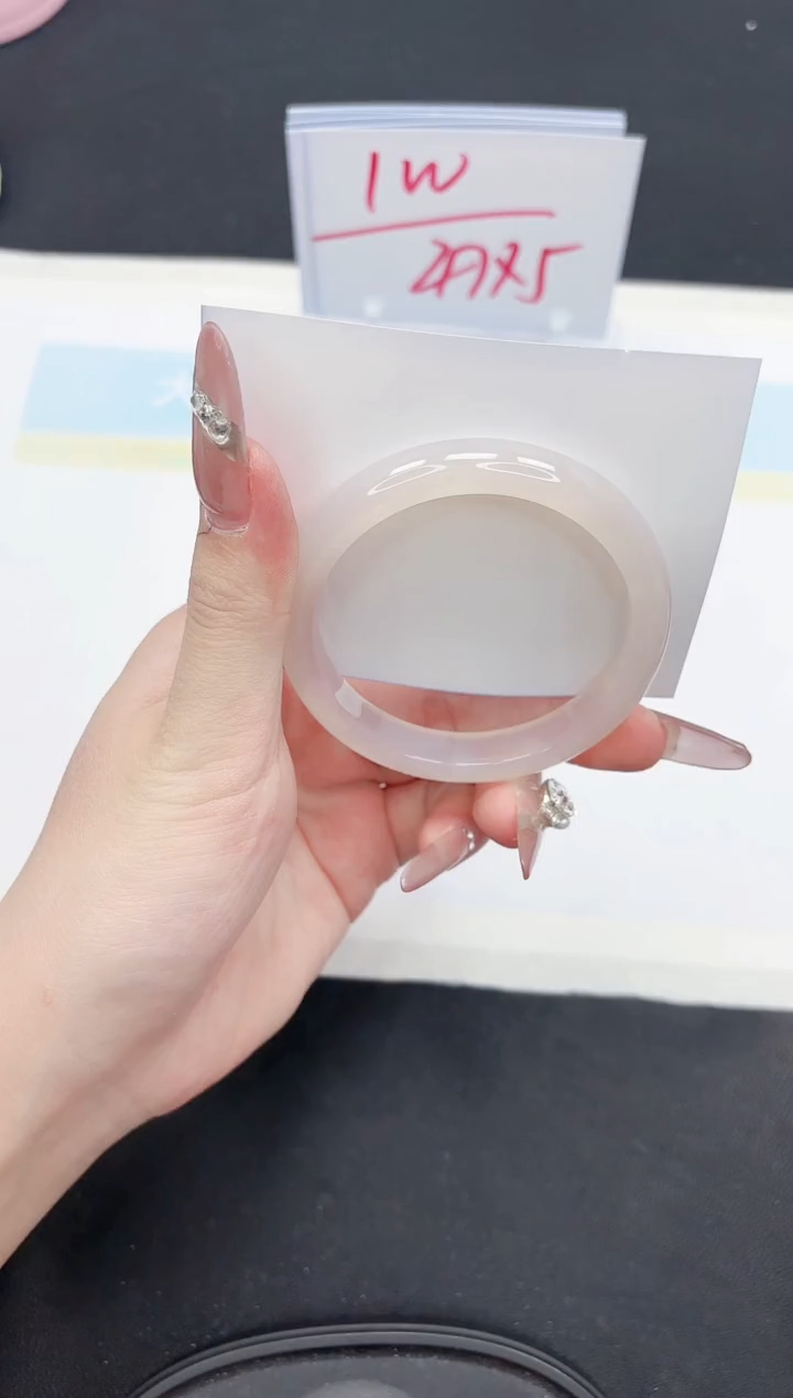 【闪购商品】石英质玉手镯未镶嵌164-56.5