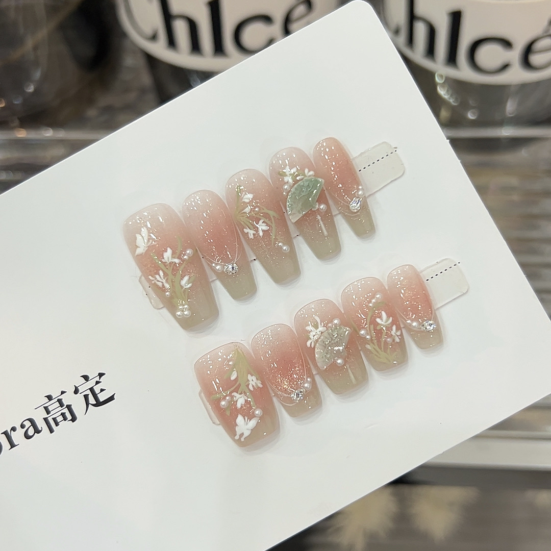 【小兰花. 国风手绘花秋冬显白气质】柒大發手工25新款可拆卸穿戴甲