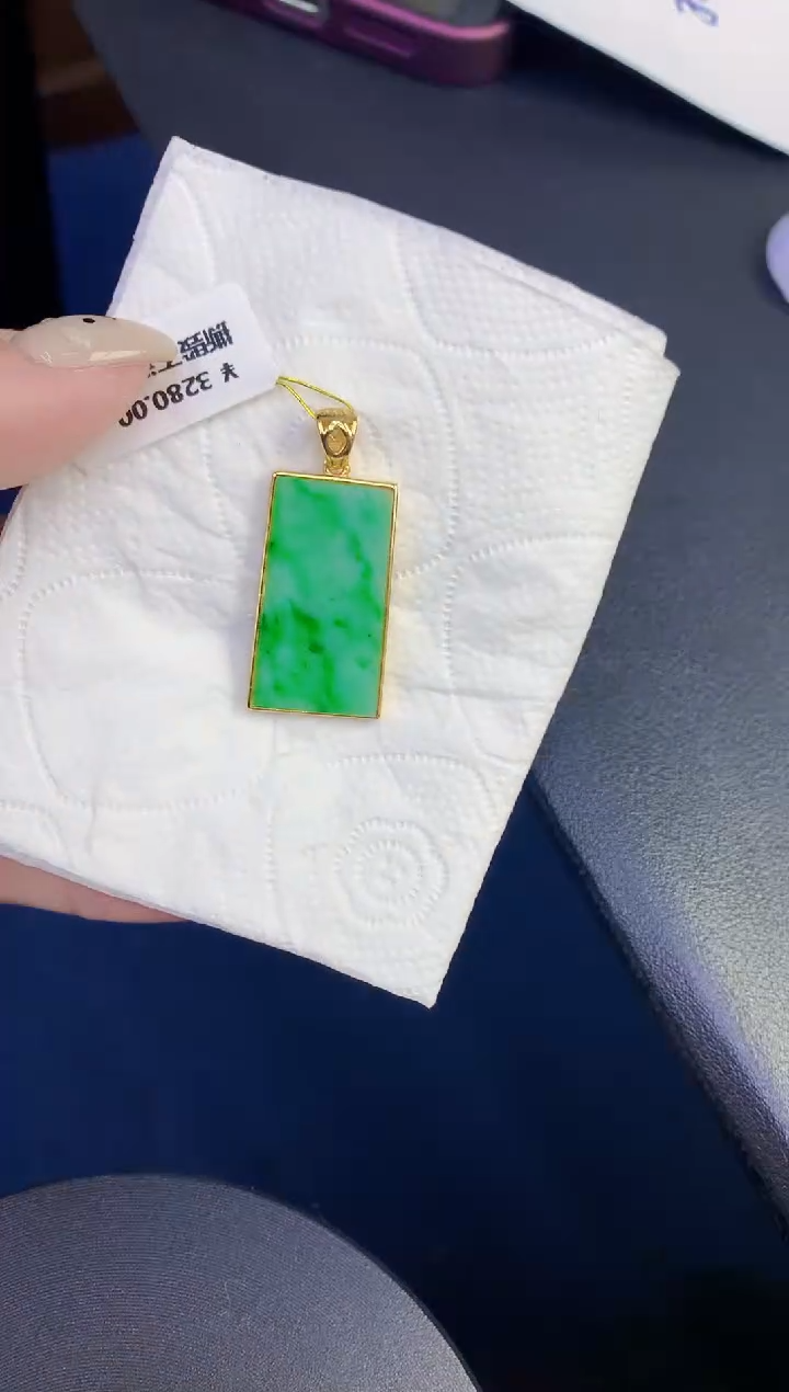 颈饰未镶嵌翡翠缅甸天然翡翠A货