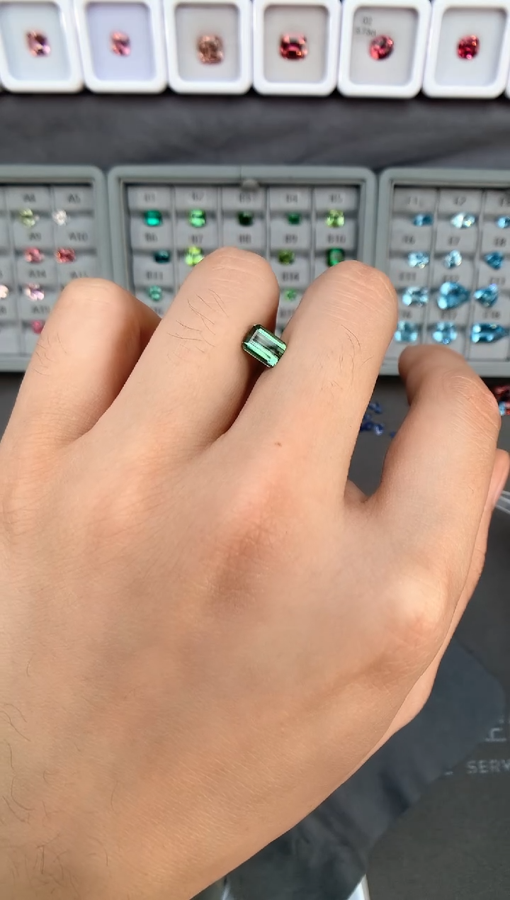 【闪购商品】定制碧玺裸石未镶嵌1.67ct